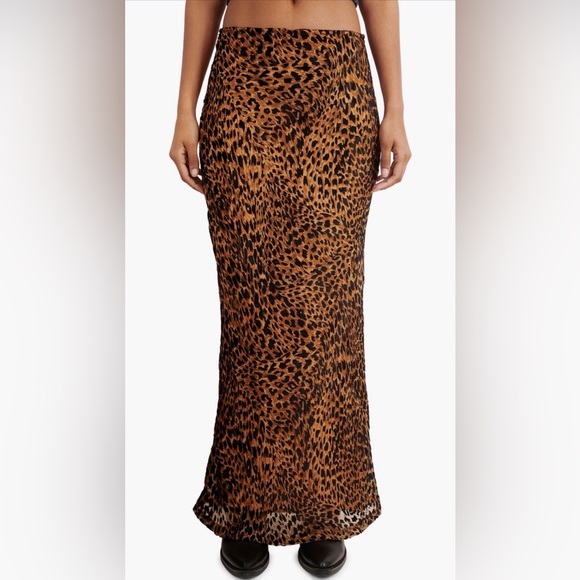 Nasty Gal Dresses & Skirts - Nasty Gal Leopard Print Maxi Skirt in Brown and Black NWT size Small